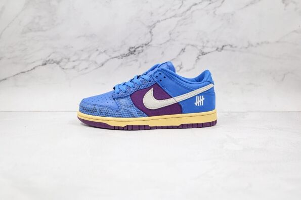 NIKE PUNDEFEATED x Nike Dunk Low Blue violet