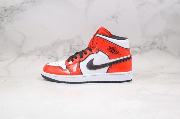 NIKE Air Jordan 1 Mid “Turf Red”