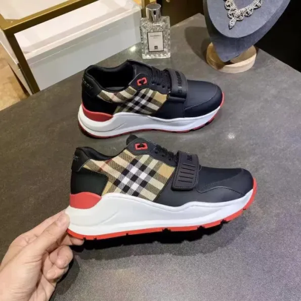 Burberry Sneaker