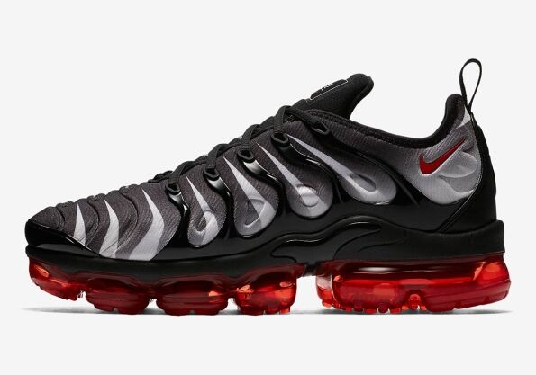 NIKE Air Vapormax Tn Plus Black and white red