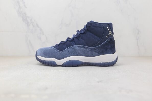 Nike Air Jordan 11 Retro Midnight Navy