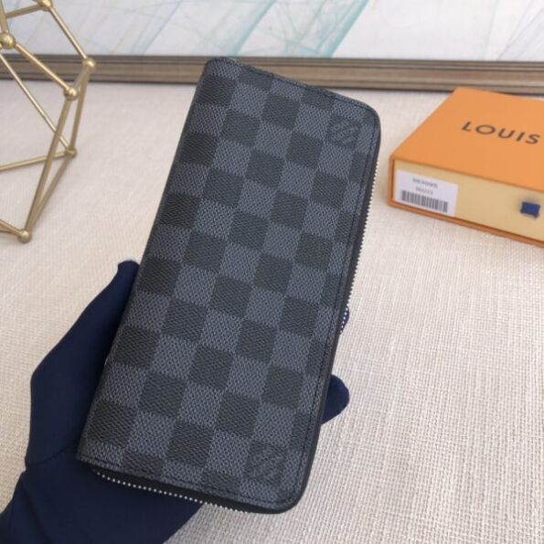 LV Wallet