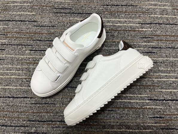 Lv Out Sneaker