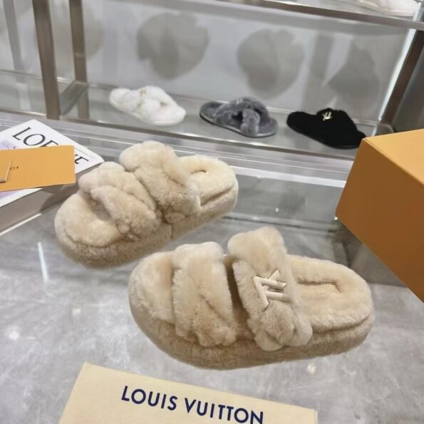 LV Slipper