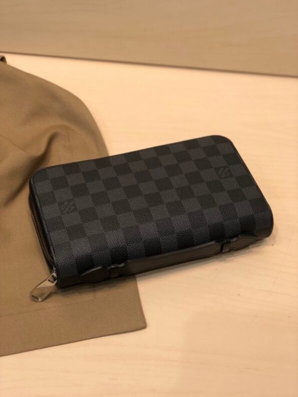 LV Wallet