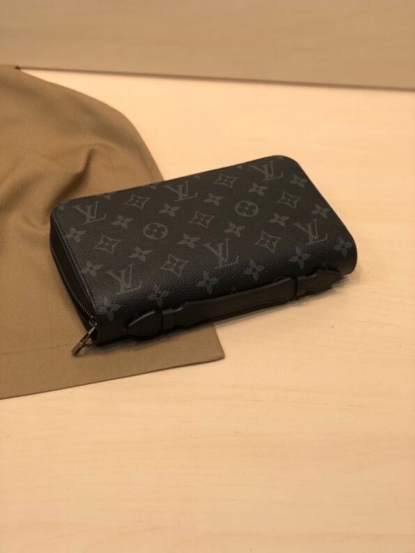 LV Wallet