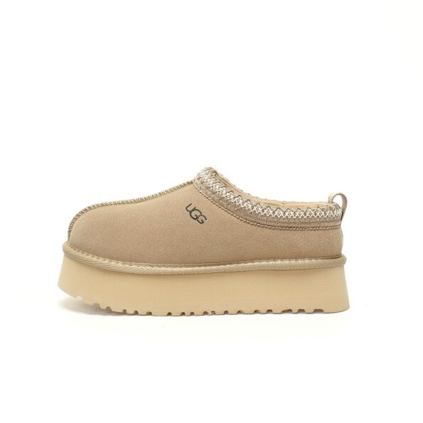 UGG Shoe